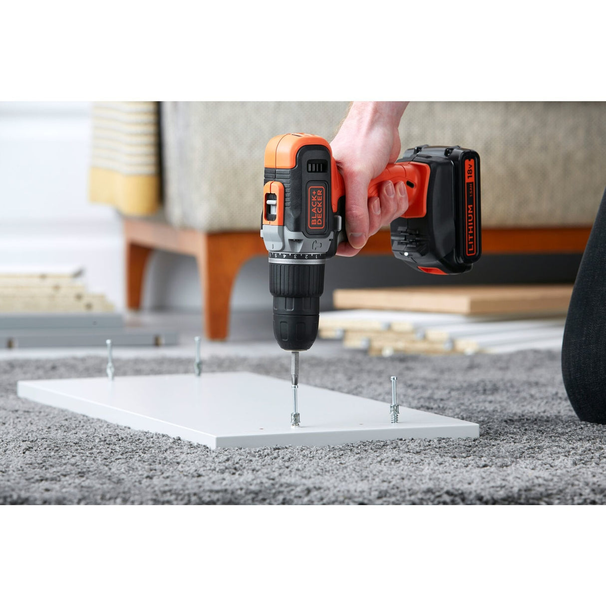 Taladro Black & Decker Bcd003c2k-Qw  1400 Rpm Sin Llave Negro, Rojo
