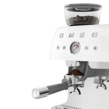 EAN 8017709329853 - Smeg EGF03WHEU cafetera eléctrica Manual Máquina espresso 2,4 L imagen 5