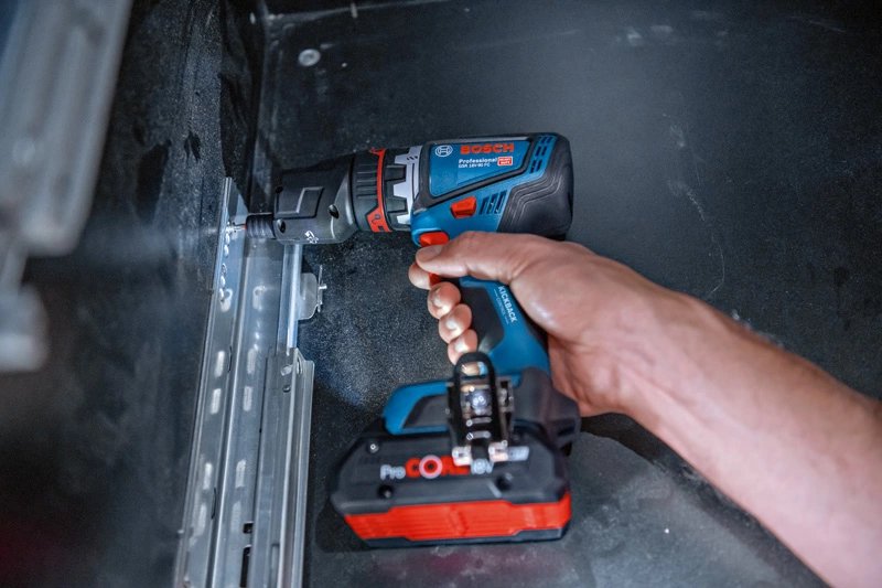 EAN 4059952617435 - Bosch GSR 18V-90 FC PROFESSIONAL 2100 RPM SDS Plus 920 g Negro, Azul, Plata imagen 2