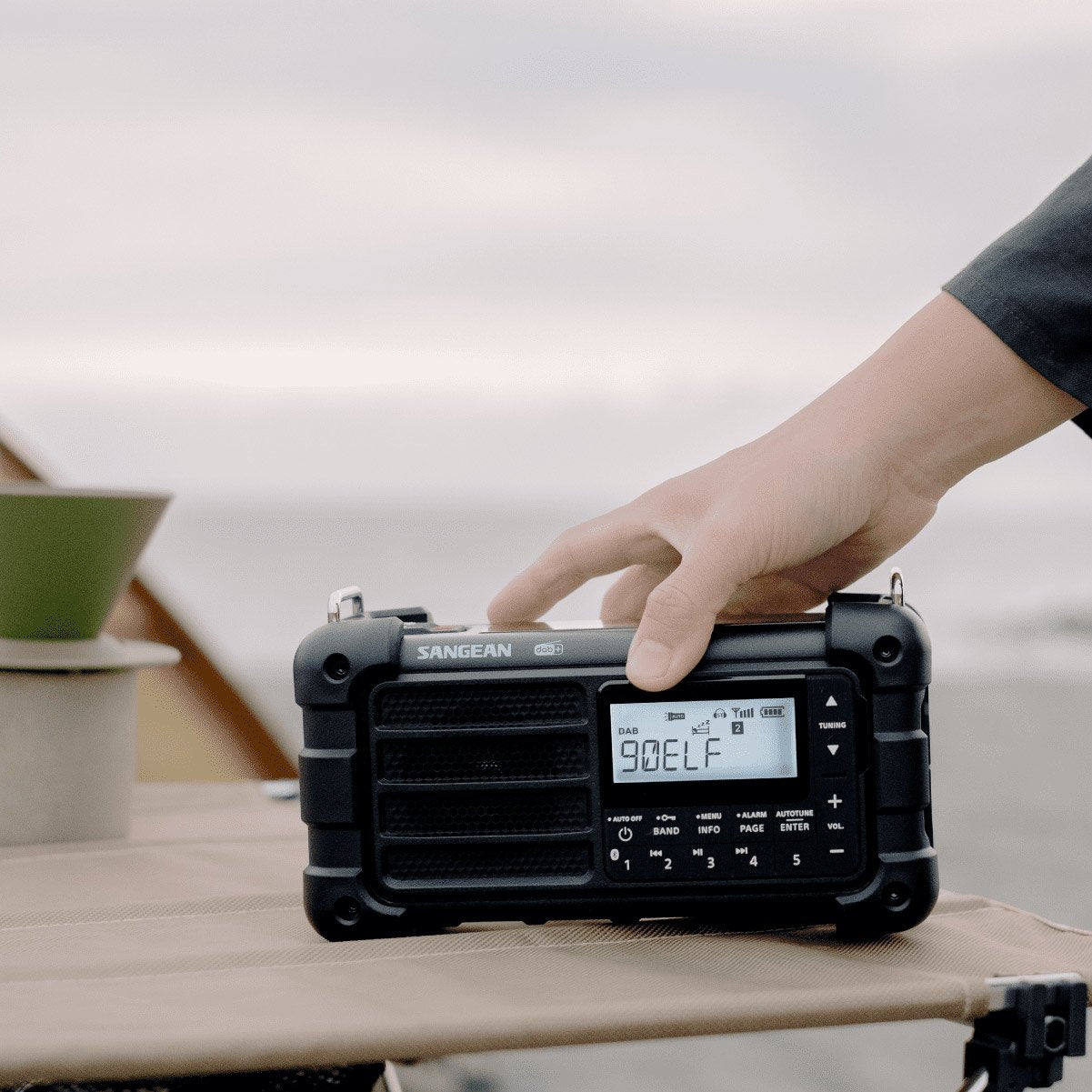 Sangean Mmr-99 Dab Schwarz Notfall/Kurbel/Solar Radio