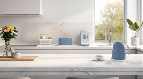 EAN 8017709343736 - Smeg KLF03SBMEU tetera eléctrica 1,7 L 2400 W Azul imagen 12