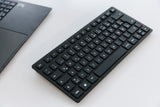 Teclado Alemán Cherry Kw 9200 Mini Usb + Rf Wireless + Bluetooth Qwertz Negro