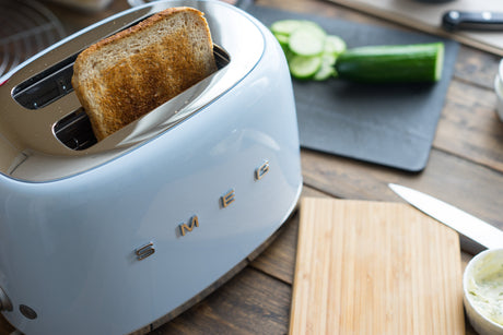 EAN 8017709189099 - Smeg TSF01PBEU tostadora 6 2 rebanada(s) 950 W Azul imagen 27