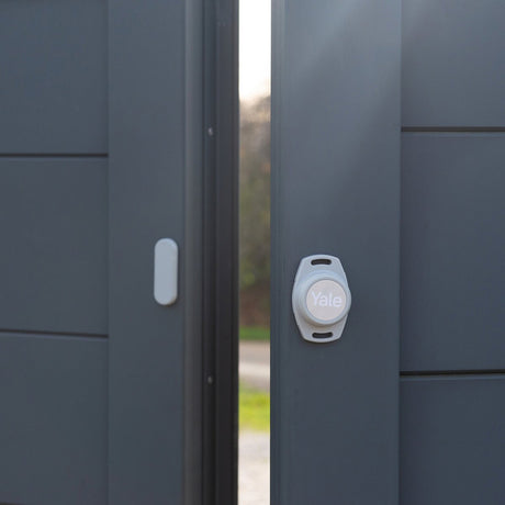 EAN 5052847114568 - Yale 05/102330/BW accesorio para motor de puerta de garaje Sensor e imán imagen 4