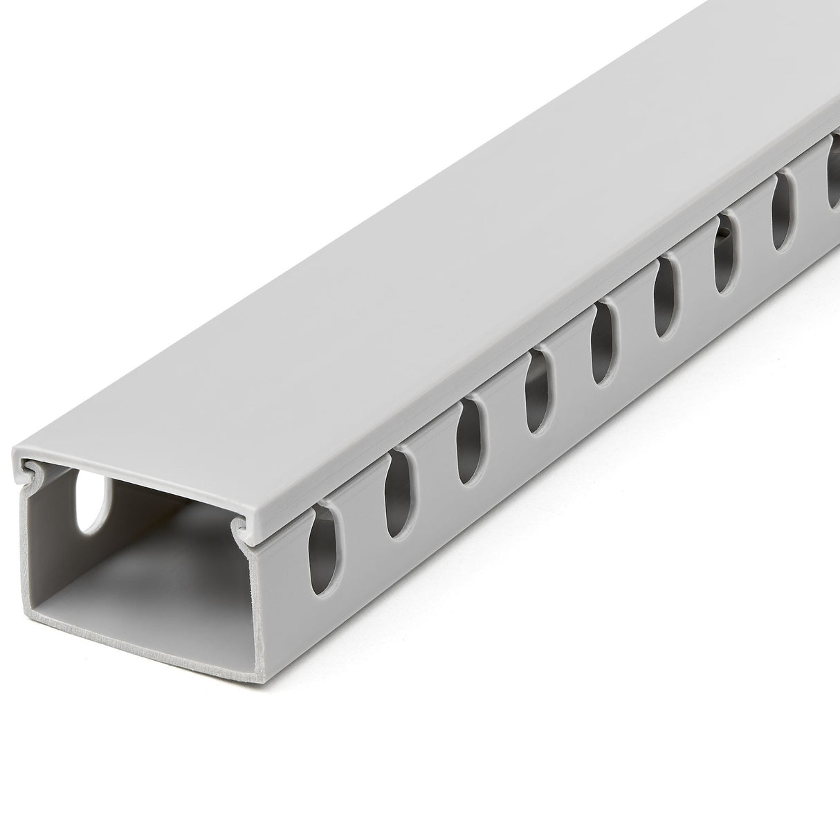 Startech Canaleta Para Cableado Con Ranura Abierta Y Tapa, 38 Mm An X 25 Mm Al - 2 M Lar - Ranuras De 8 Mm, Cubierta De Pvc Máximo De 20 Cables - Ul