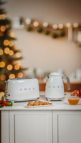 EAN 8017709231057 - Smeg TSF01WHEU tostadora 6 2 rebanada(s) 950 W Blanco imagen 6