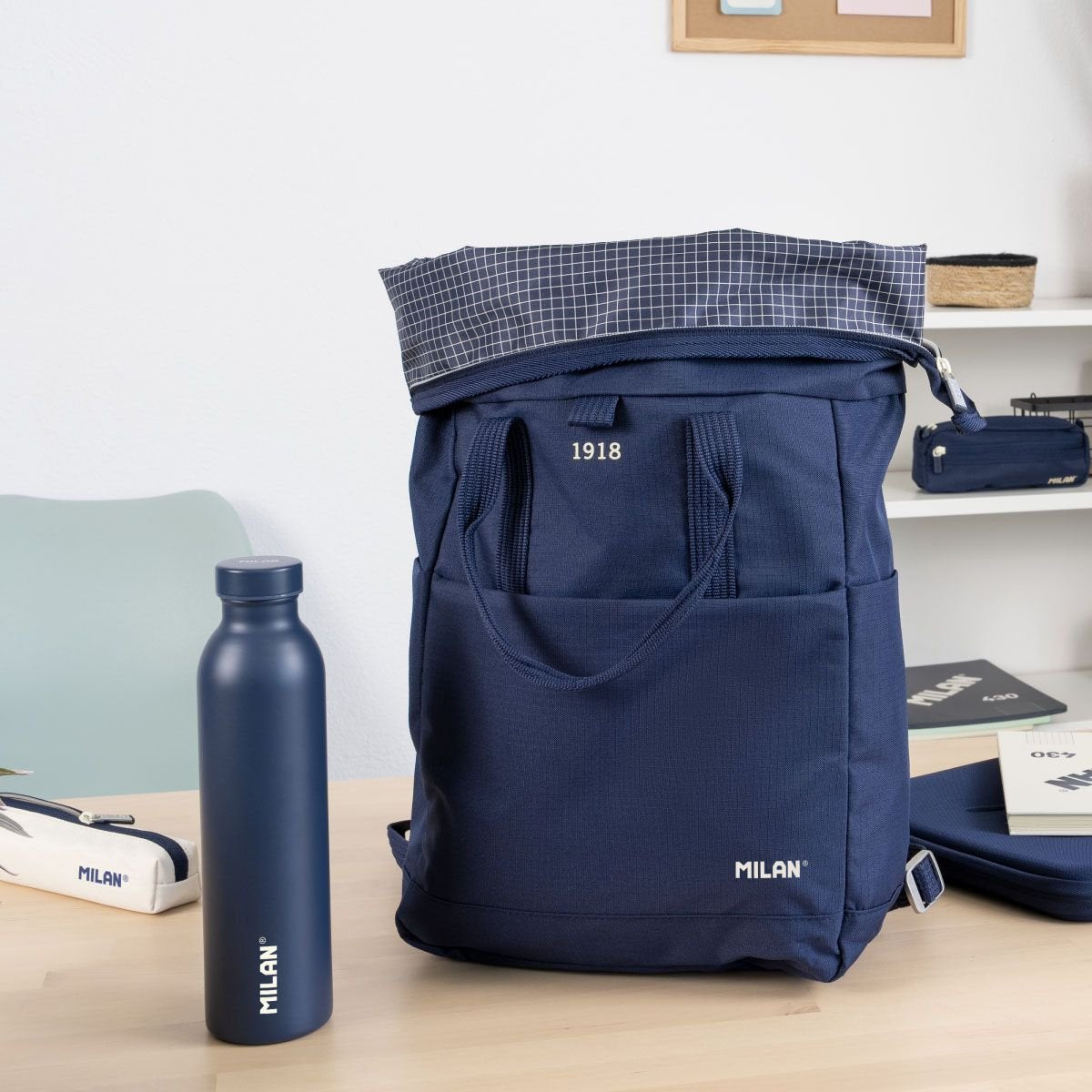 Milan Botella Isotérmica 591 Ml Edición 1918 Azul Marino