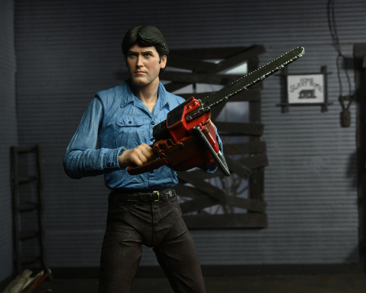 Figura Neca Evil Dead Scale Ultimate Ash 40 Aniversario 18 Cm