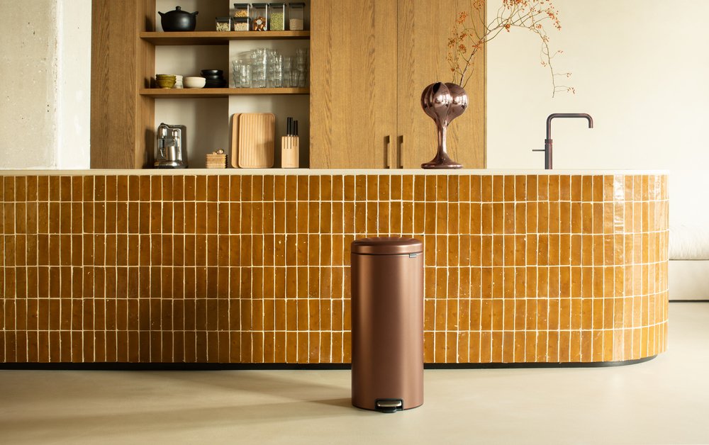 Brabantia Pedal Bin Newicon 30 Liter Warm Bronze