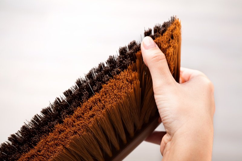 EAN 4023103147843 - Vileda 4023103147843 escoba Interior Cerda blanda Marrón, Rojo imagen 8