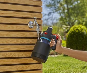 EAN 4078500051132 - Gardena 11120-20 pulverizador manual Negro imagen 9