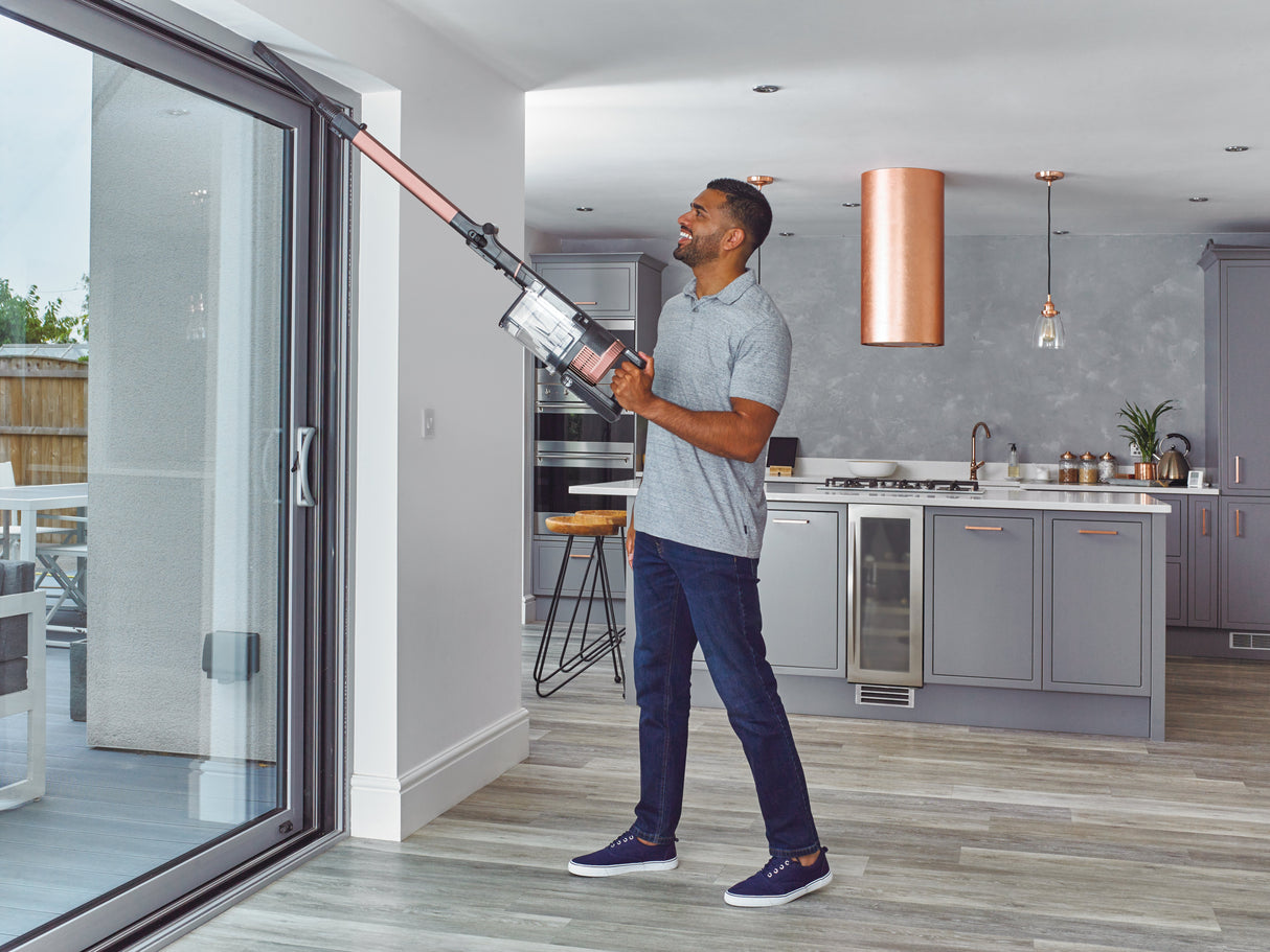 EAN 0622356254601 - Shark Stratos Aspiradora escoba 2 en 1 Batería Secar Sin bolsa Negro, Durazno imagen 16