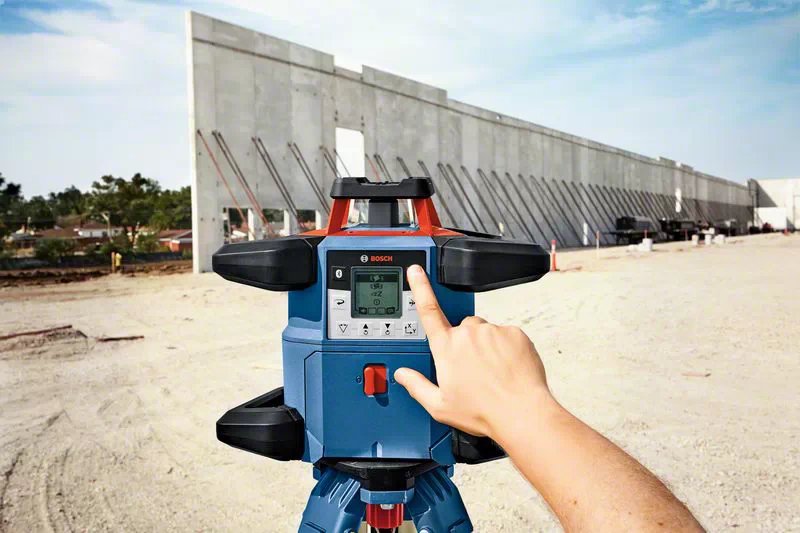 Láser Giratorio Inalámbrico Bosch Professional Grl 600 Chv Professional, 18 Voltios, Con Trípode De Construcción Azul, Batería Procore18v 4,0 Ah, Maletín, Línea Láser Roja 06159940p5