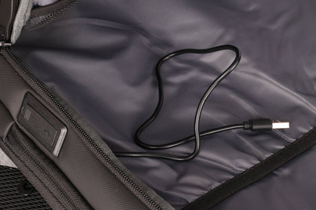 EAN 4897038306015 - Addison 316015 maletines para portátil 39,6 cm (15.6") Mochila Negro imagen 8