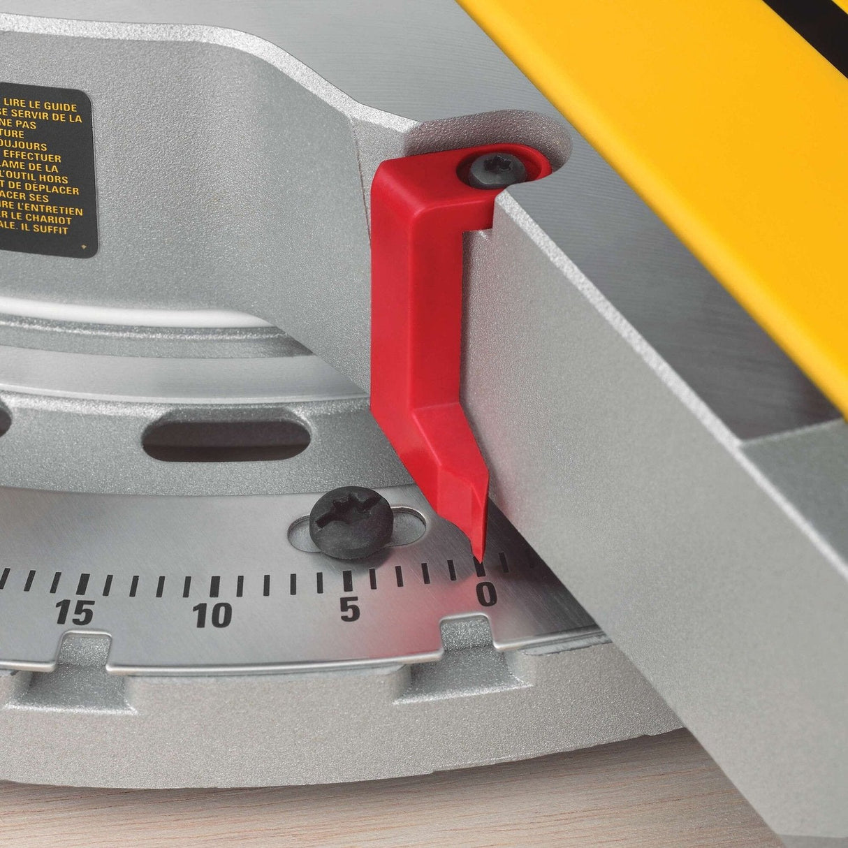Dewalt Ingleteadora Telescopica Dws780-Qs (1675w; 305 Mm)