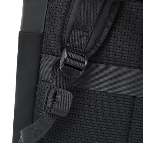 EAN 4260709016238 - Rivacase Eden mochila City backpack Negro Poliéster, cuero PU imagen 19