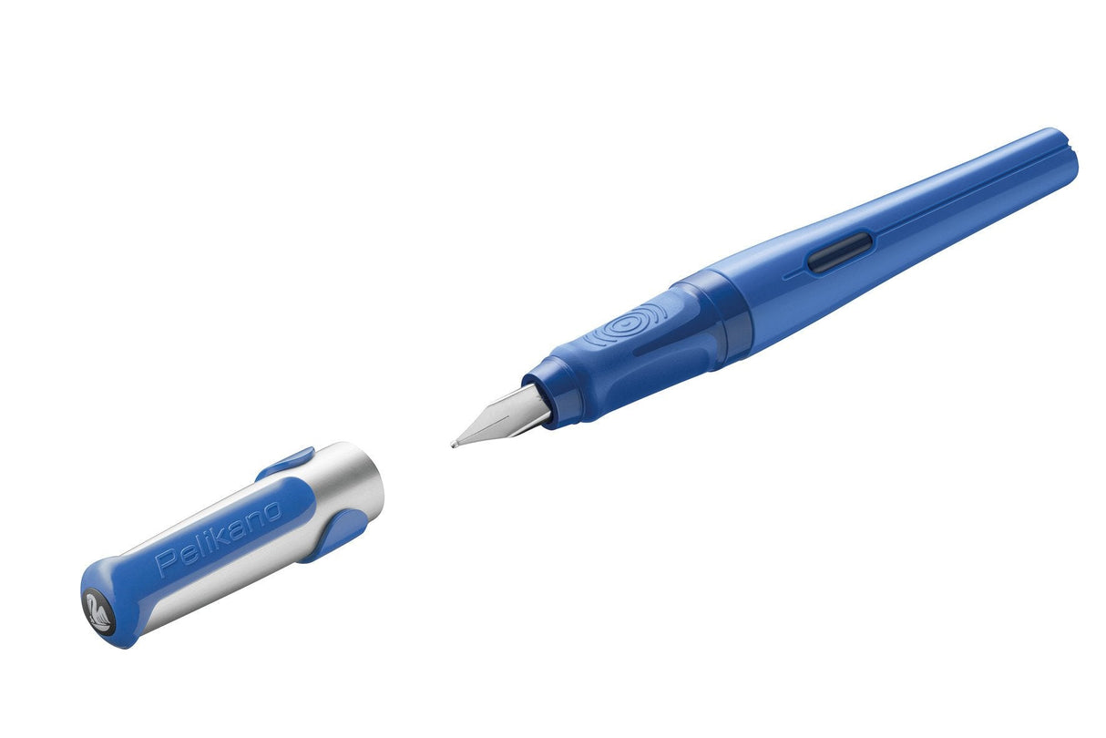 Pelikan 824439 - Pluma Estilográfica Para Diestros, Color Azul, Plumín M