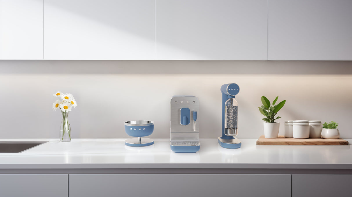 Smeg Espressomaschine Bcc12sbmeu, Dampfdüse, Mahlwerk, Thermoblock, 1.4l Tank
