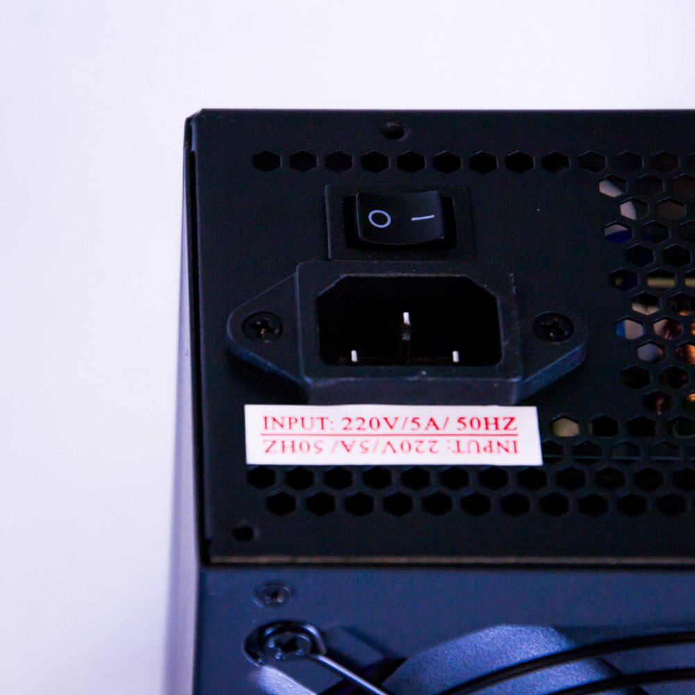 Fuente De Alimentación Talius 700w Modular