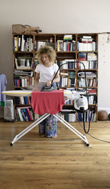 Limpiador A Vapor Kärcher Sc 4 Easyfix Iron Blanco Negro, 2.000 W, Incl. Plancha De Vapor A Presión 1.512-631.0