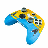 Fr-Tec Demon Slayer Kimetsu No Yaiba Tanjiro Kamado Pack Para Mando Xbox De Carcasa Rigida + Grips