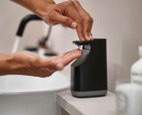 EAN 5028420009590 - Joseph Joseph 70602 dispensador de jabón 0,35 L Negro imagen 2