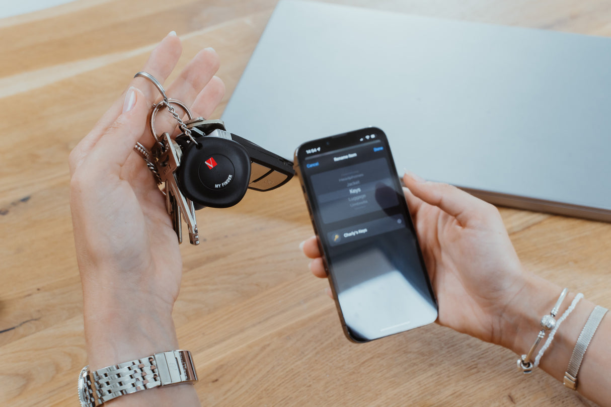 Localizador Verbatim My Finder Bluetooth Tracker Myf-01 Compatible Con Apple Incluye Llavero Y Pila Negro