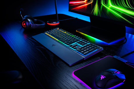 EAN 8886419348658 - Razer Ornata V3 - US teclado Juego USB Inglés Negro imagen 3