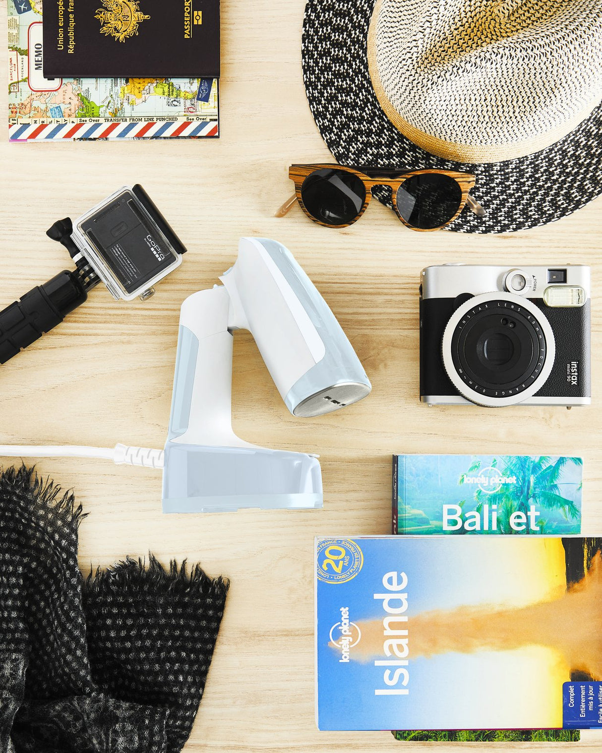 Tefal Dt3041e1 Garment Steamer, White Blue