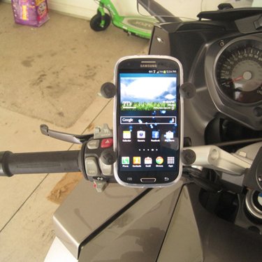 Ram Mounts Ram X-Grip Phone Mount With Handlebar U-Bolt Base - Medium