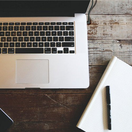 EAN 5901878510330 - Qoltec 51033 adaptador e inversor de corriente Interior 45 W Negro imagen 5