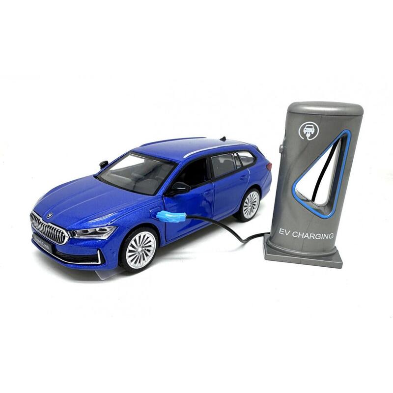 Auto Msz 1/35 Skoda Superb Combi Luz Sonido