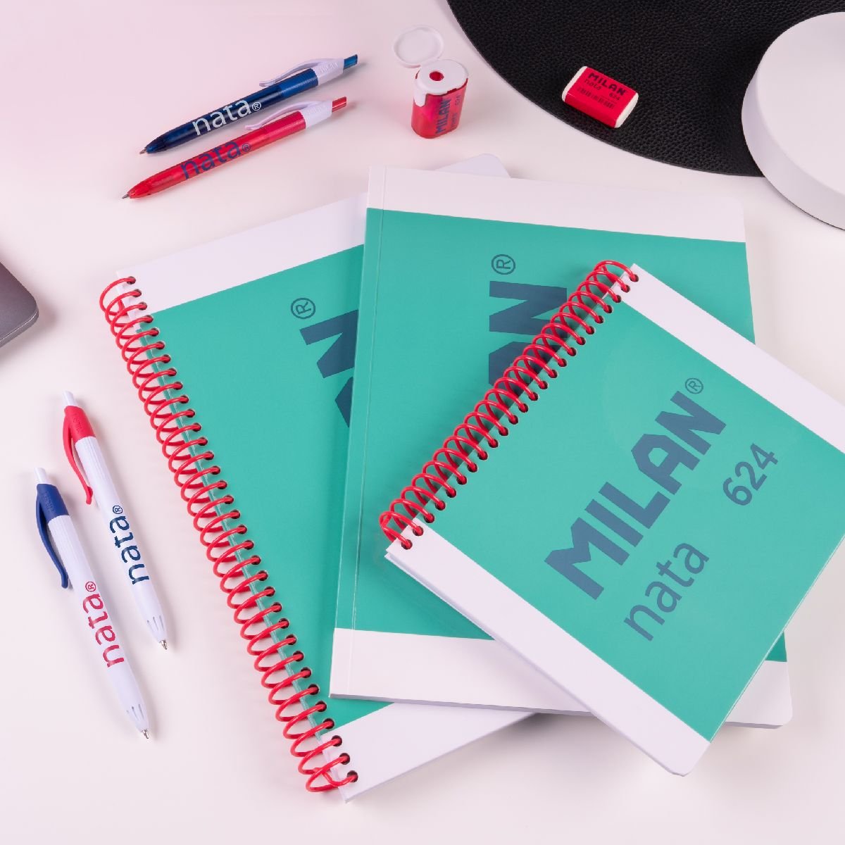 Milan Cuaderno Espiral A5 80h 95gr 5x5mm Tapa Dura Colección Nata® 624 Since 1918 Verde