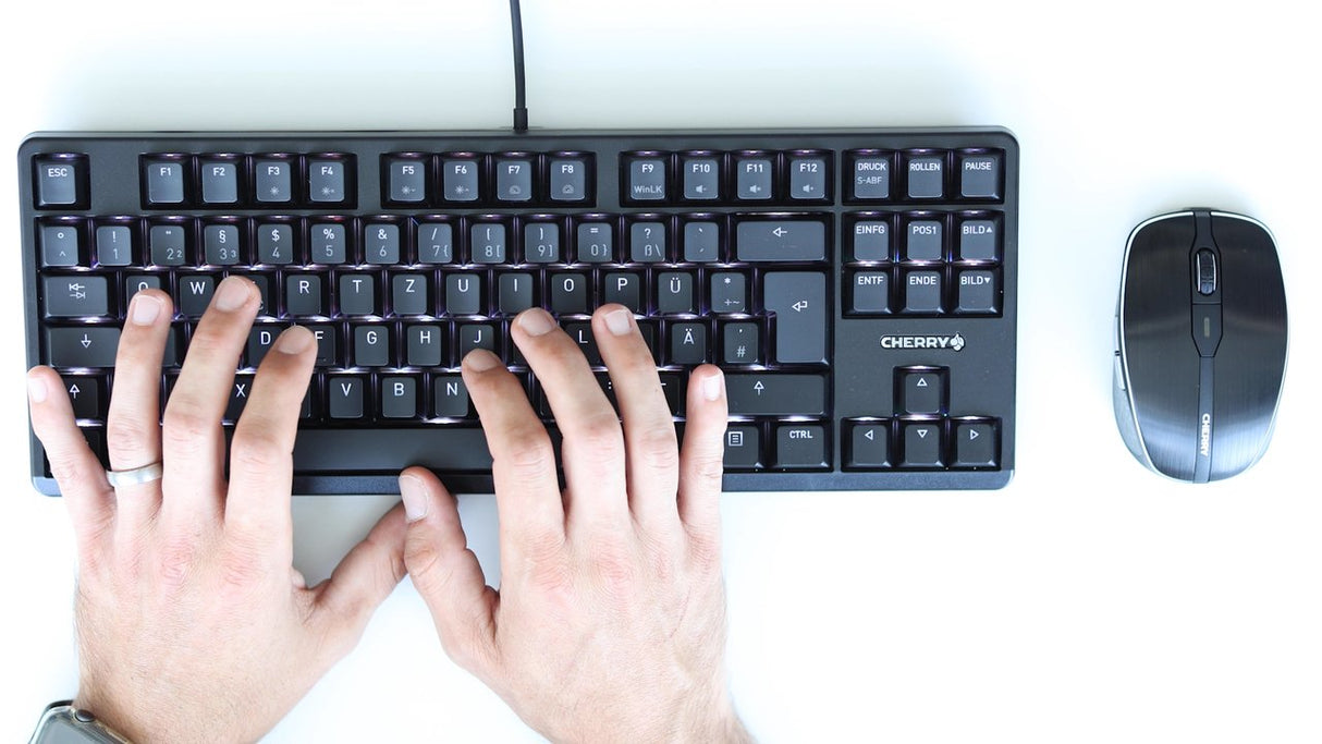 EAN 4025112095573 - CHERRY G80-3000N RGB TKL teclado Universal USB AZERTY Francés Negro imagen 7