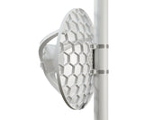 EAN 4752224007414 - Mikrotik LHG LTE18 kit Amplificador de señal móvil para exterior Blanco imagen 1