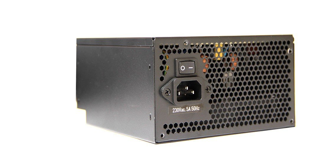 Fuente De Alimentación Inca Ips-075pb 750w 80+Bronce 1x Ventilador De 140mm