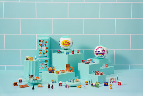 EAN 4894680042773 - Mini Brands 77673 set de juguetes imagen 13