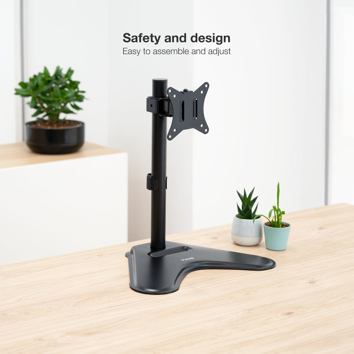 Tooq Soporte De Mesa Para Monitor De 17"-32" - Giratorio E Inclinable - Gestion De Cables - Peso Max 9kg - Vesa