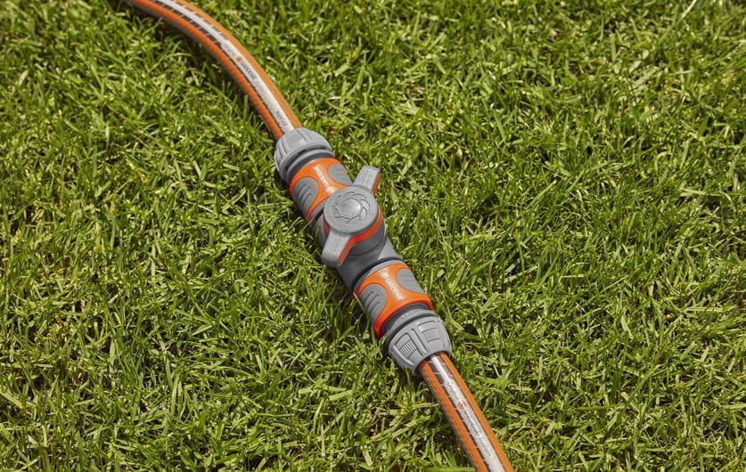 Acoplamiento Gardena Con Válvula De Control (Gris/Naranja)18266-50