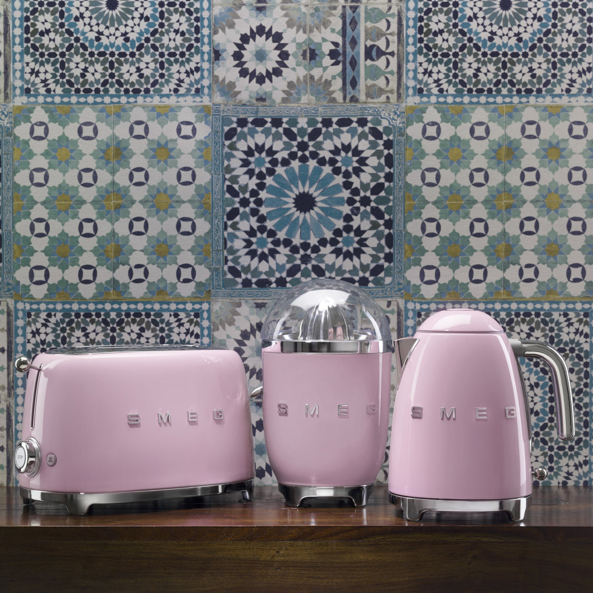 EAN 8017709263393 - Smeg TSF03PKEU tostadora 6 4 rebanada(s) 2000 W Rosa imagen 6