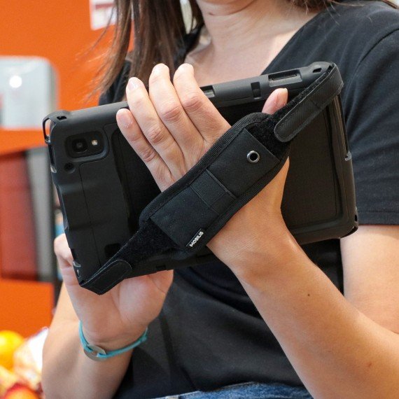 EAN 3700992533063 - Mobilis 001096 accesorio para funda de tableta Correa de mano Negro imagen 3