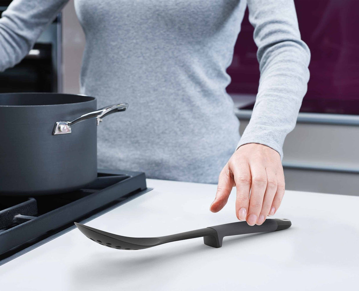 Juego De Utensilios Para Carrusel Elevate De Joseph Joseph