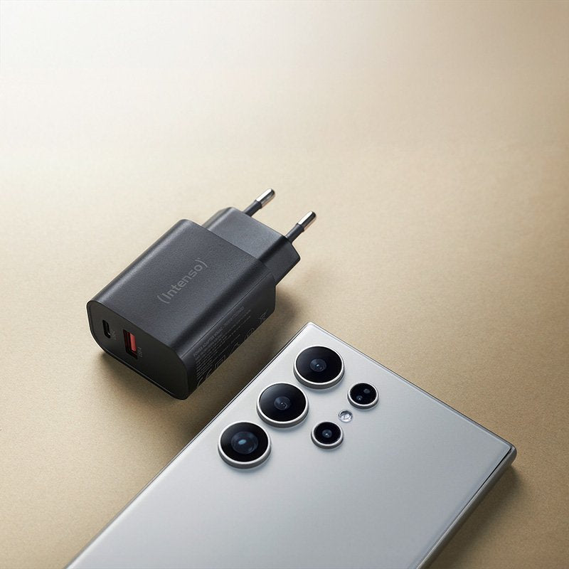 Intenso Usb-Ladegerät 1 X Usb-A  1 X Usb-C 30 Watt Negro