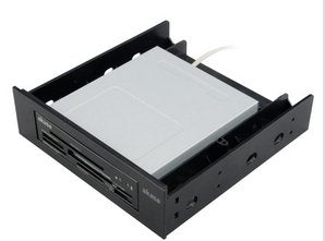 Akasa 5.25'' Front Bay Adapter For A 3.5'' Device/Hdd/2.5'' Hdd/Ssd