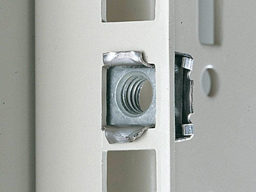 EAN 4028177187351 - Rittal EL 2094.500 Tuerca cuadrada M5 50 pieza(s) imagen 1