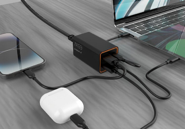 Cargador Universal 65w Gan 2xusb-A 2xusb-C Carga Rápida Negro