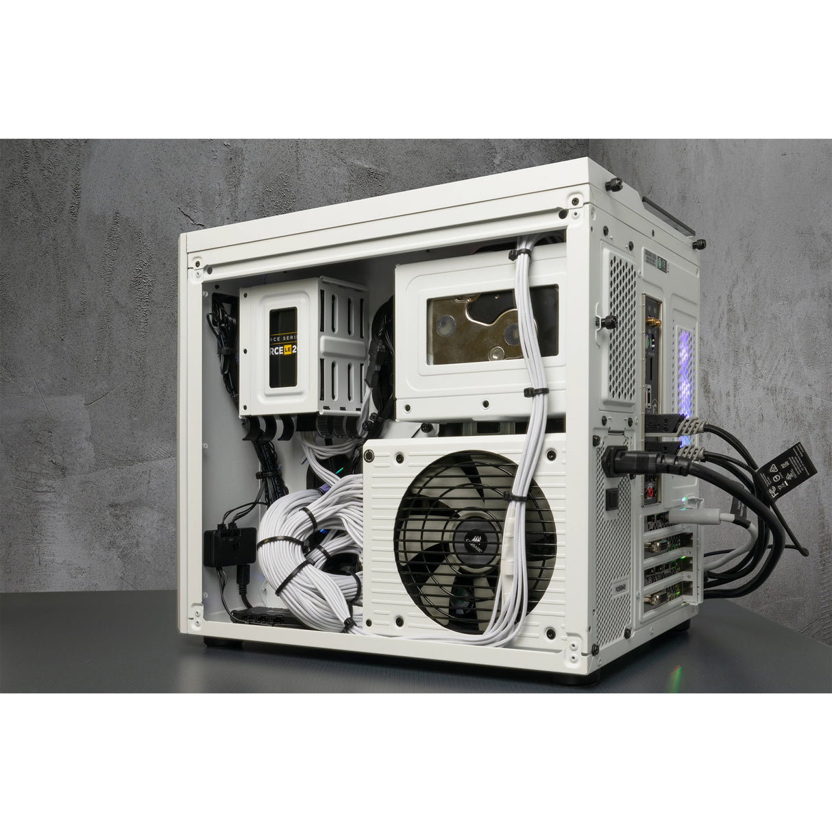 EAN 0843591065238 - Corsair Crystal 280X Blanco imagen 28