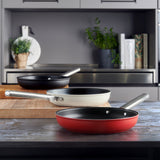 Sartén Smeg Ckff2801rdm  Multiuso Alrededor