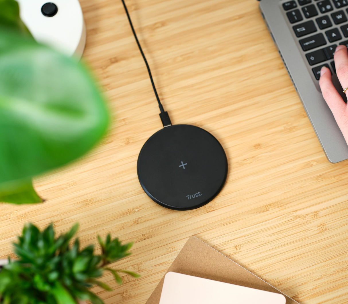 Cargador Inalámbrico Trust Viro 15w