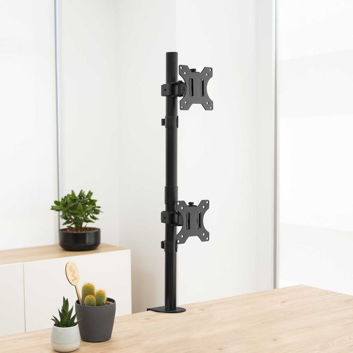 Soporte Mesa Pant. Gira Incli 2 Brazos 13-32 Verti
